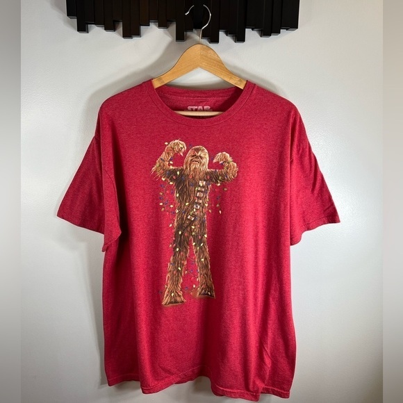 Star Wars Chewbacca Christmas T-shirt Size XL - Picture 1 of 7